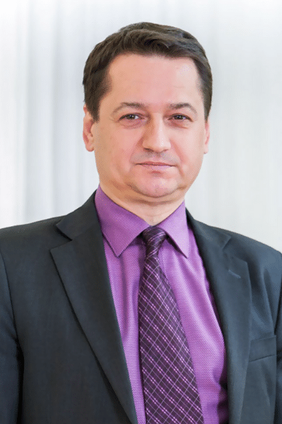 Ravnatelj